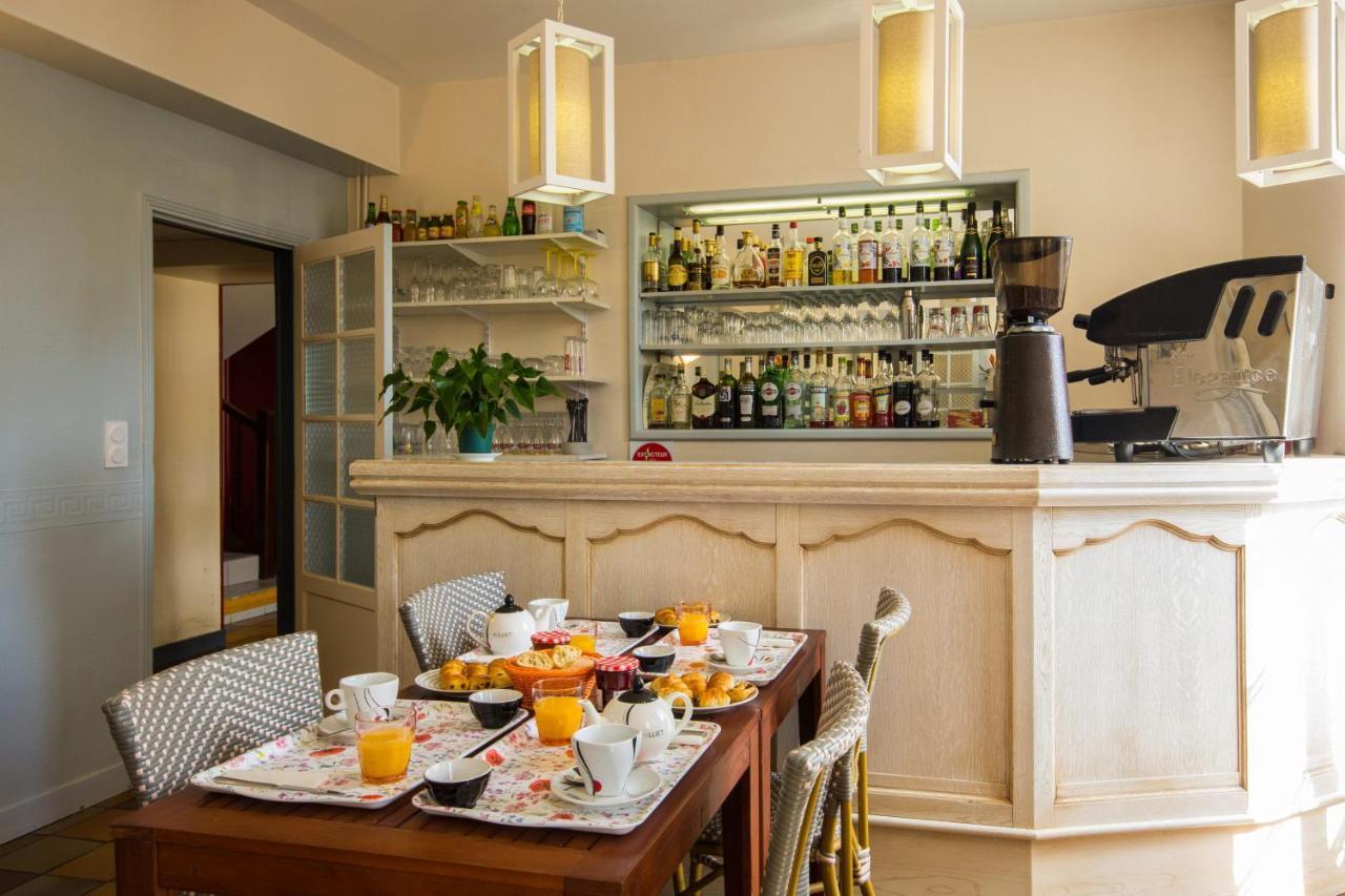 Cit'Hotel Le Commerce Saujon Εξωτερικό φωτογραφία