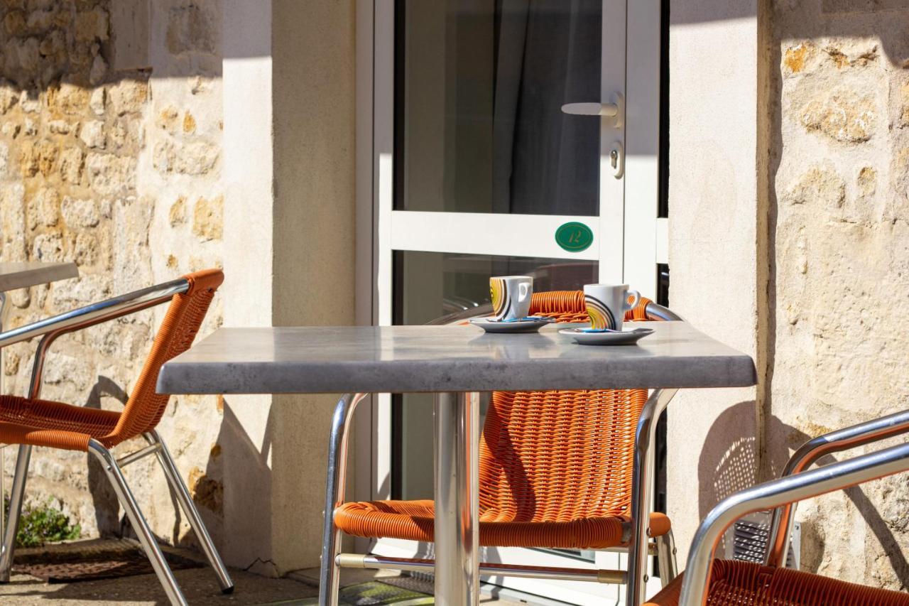 Cit'Hotel Le Commerce Saujon Εξωτερικό φωτογραφία