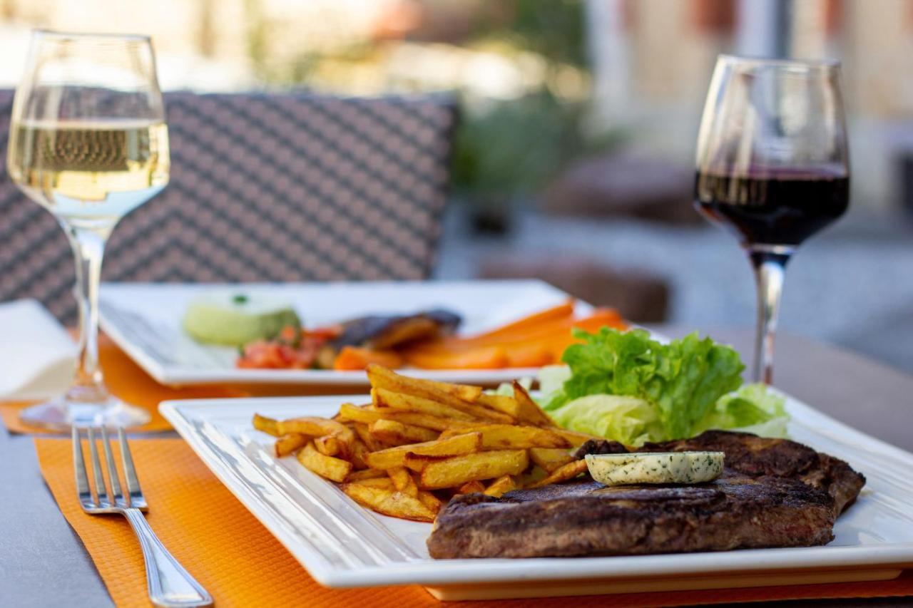 Cit'Hotel Le Commerce Saujon Εξωτερικό φωτογραφία