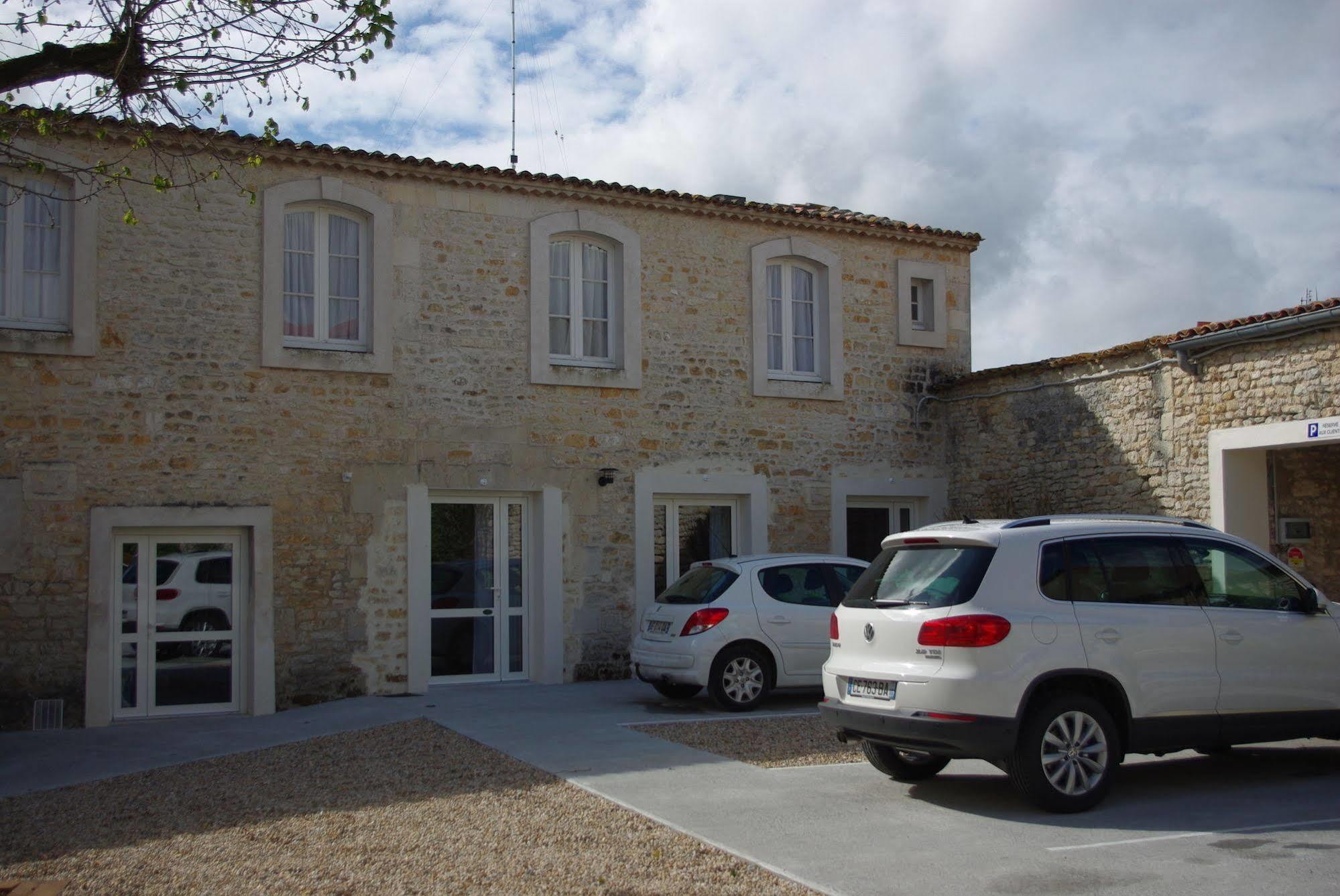 Cit'Hotel Le Commerce Saujon Εξωτερικό φωτογραφία